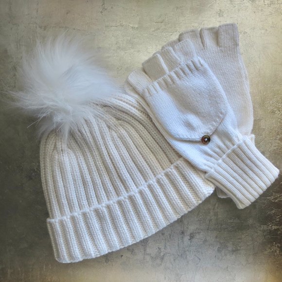 J. Crew Accessories - NWT J. Crew Cozy Combo - Glittens & Ribbed Pom Pom Beanie Set; Ivory